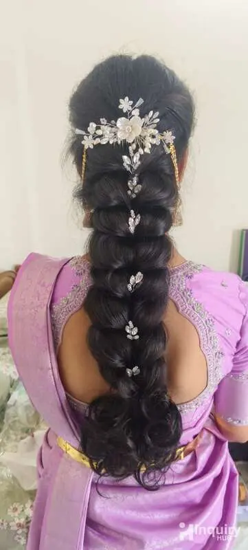 Chanda's Makeover And Beauty Parlour