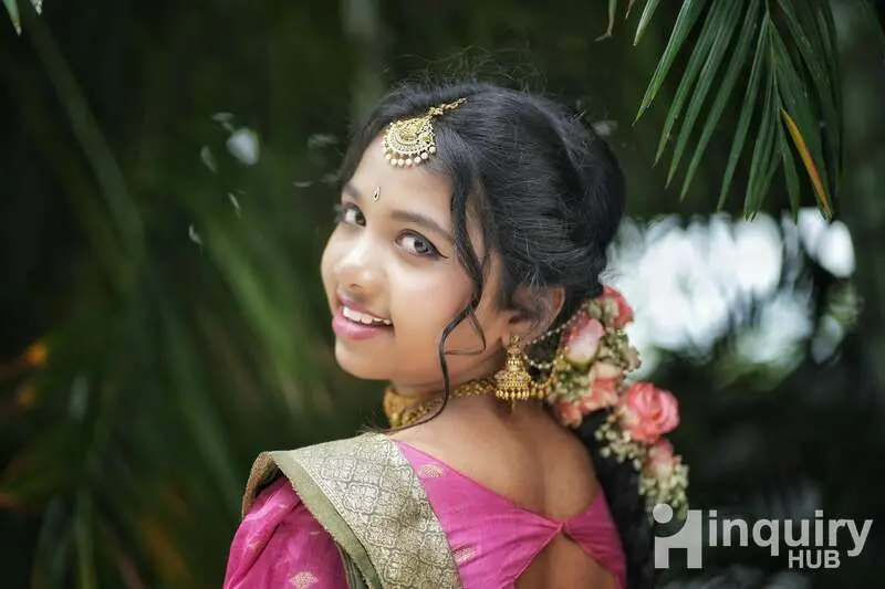 Chanda's Makeover And Beauty Parlour