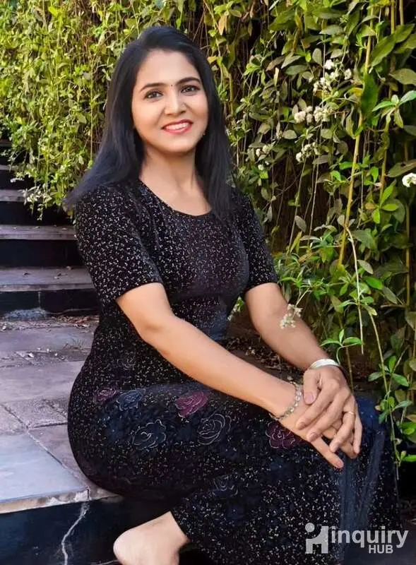 Sharmila Kolte Makeup Artist