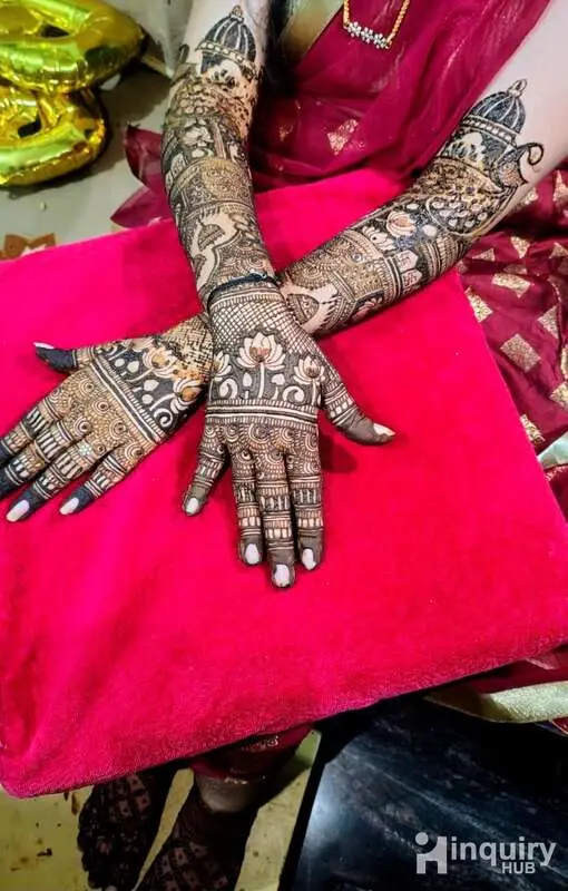 Afiyah's Mehendi  Artist