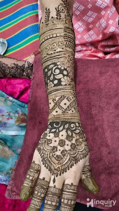 Afiyah's Mehendi  Artist