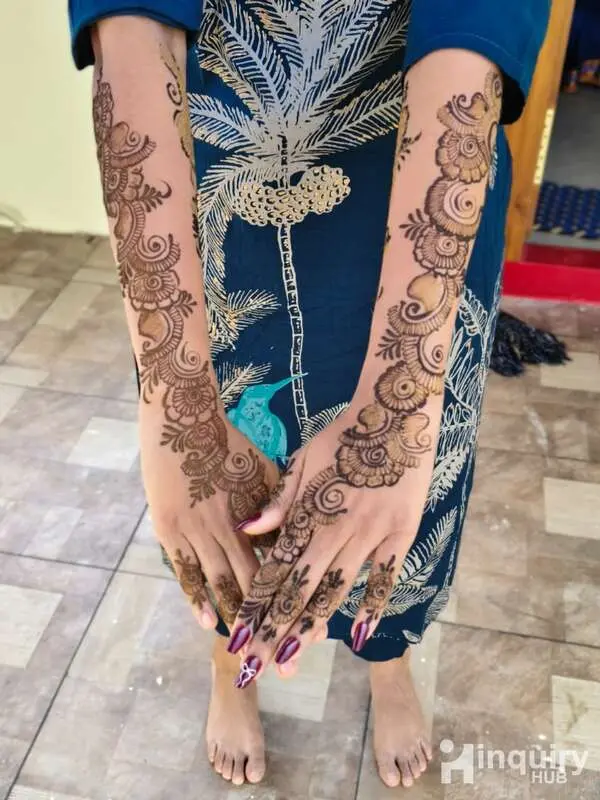 Afiyah's Mehendi  Artist