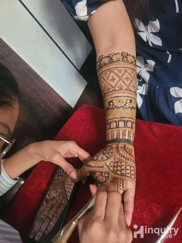 Pooja Mehdi Artist