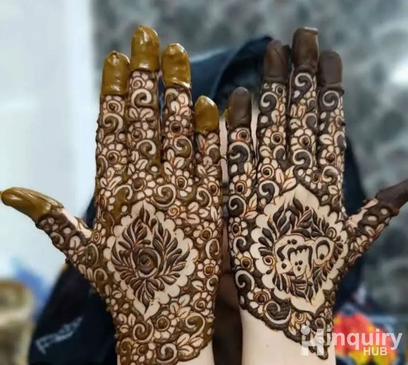 Naziya Mehnadi Artist