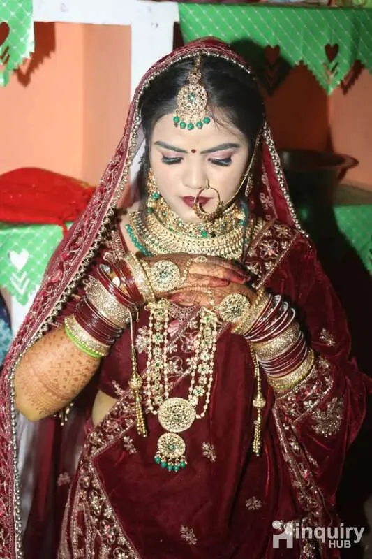 Anshika Makeup Point