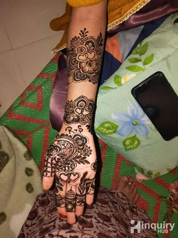 Saf Mehndi Designers