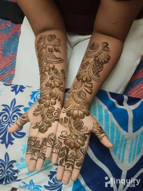 Saf Mehndi Designers
