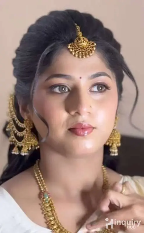 Juhi Makeup Artist