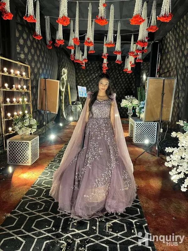R T Glam Studio