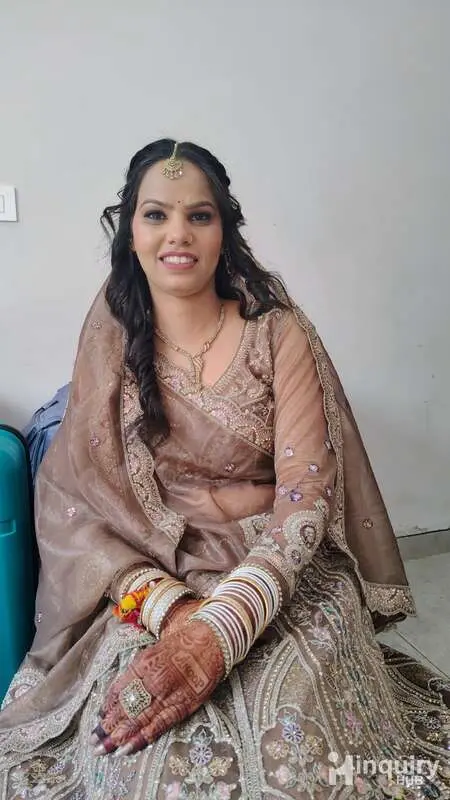 R T Glam Studio
