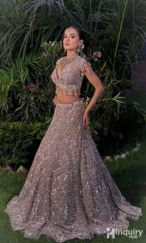 Diksha Divine Makeovers And Academy