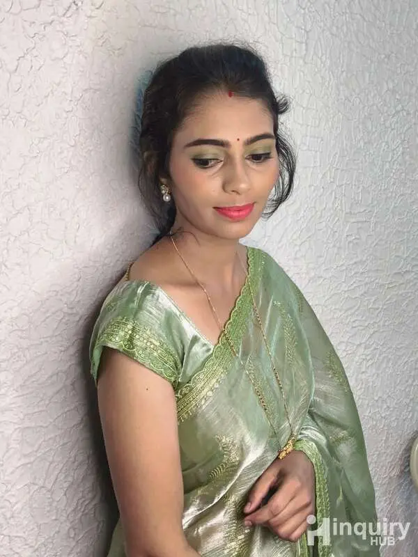 Supriya Khanzode Sawarkar Makeup And Mehndi