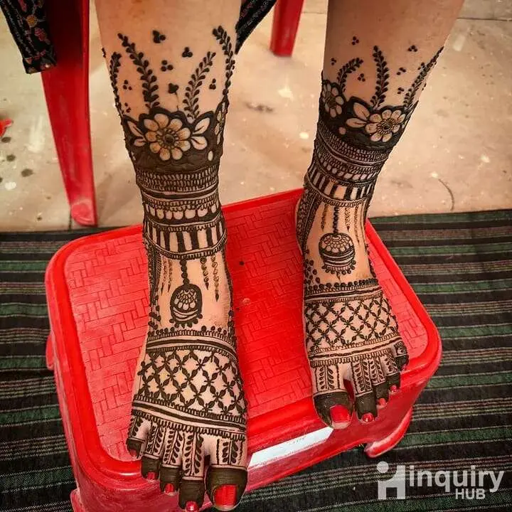 Palak Mehndi Designer