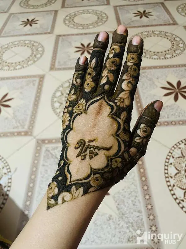 Heenabyaysha Mehndi Artist