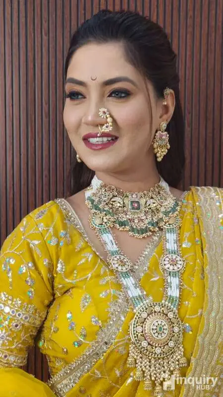 Makeup Artist Beautician