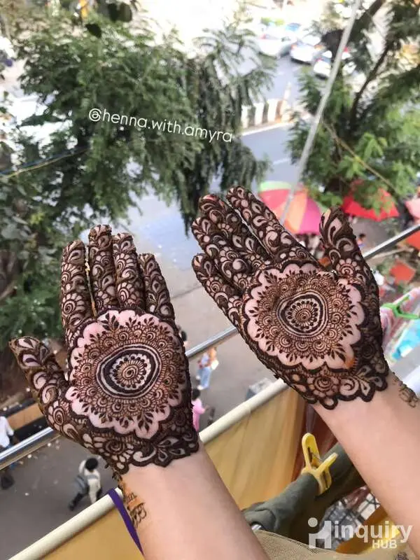 Amyra Mehendi
