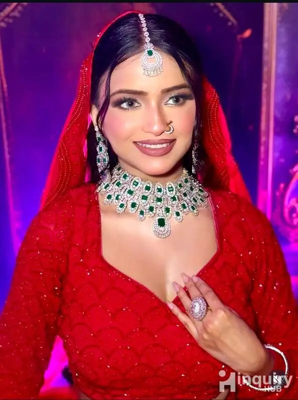 Roshni Makeovers