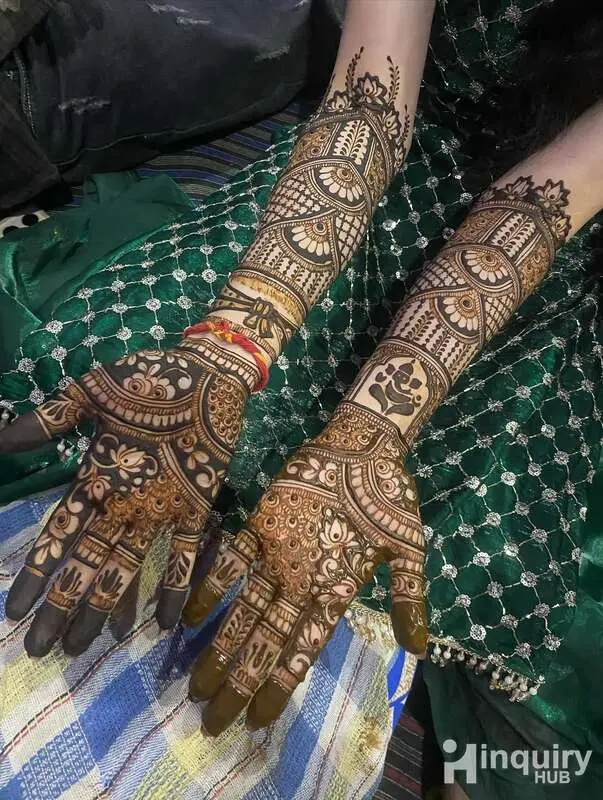 Shanvi Mehndi Art