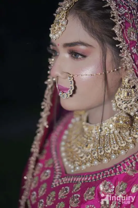 Puneet Mandowra Salon
