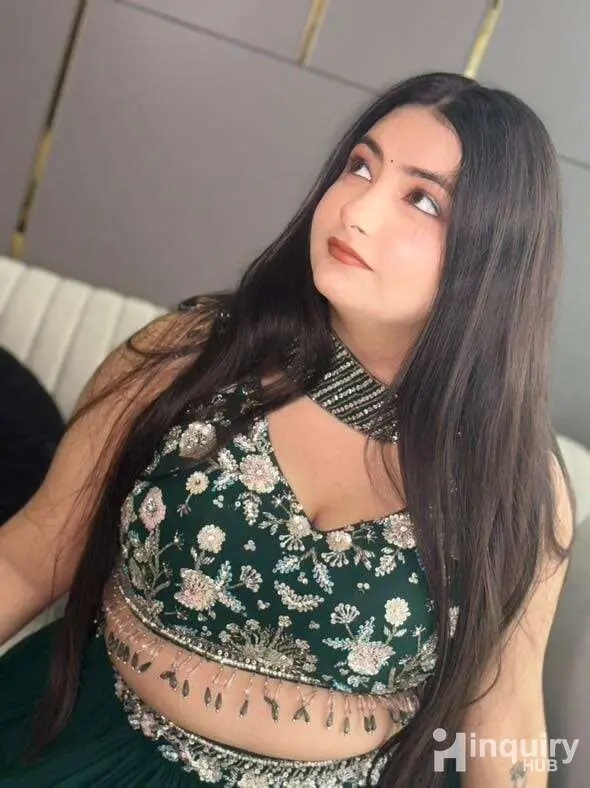 Puneet Mandowra Salon