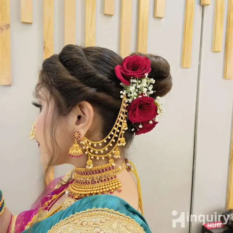 Dhanshri Makeup Artist