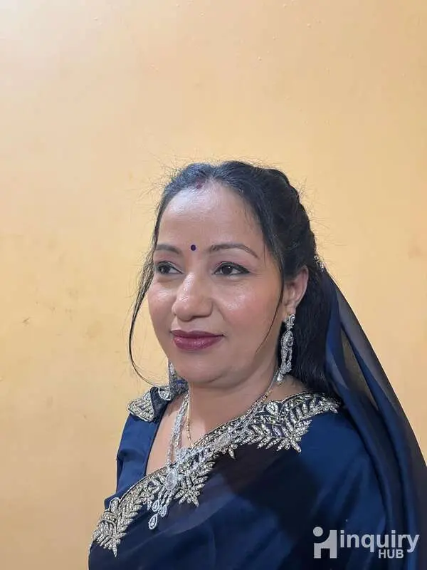 Makeup Artists Arushi Sen