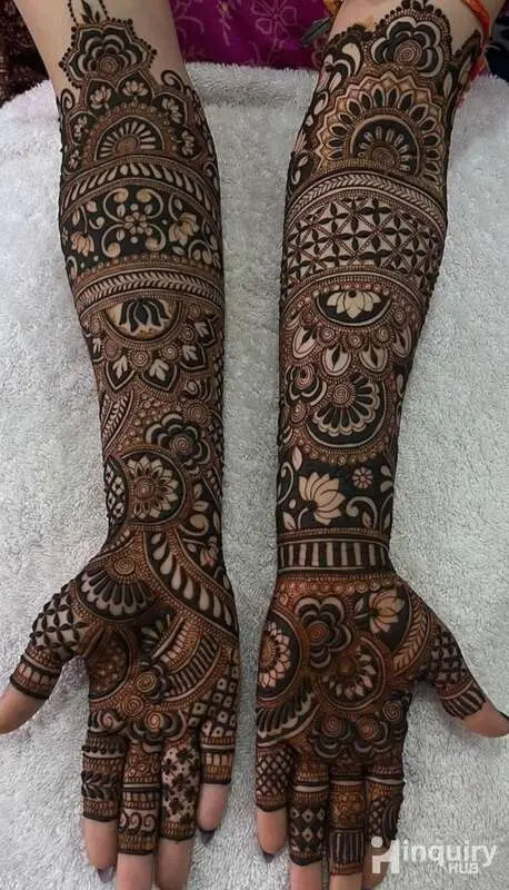 Mahira Mehndi Artist