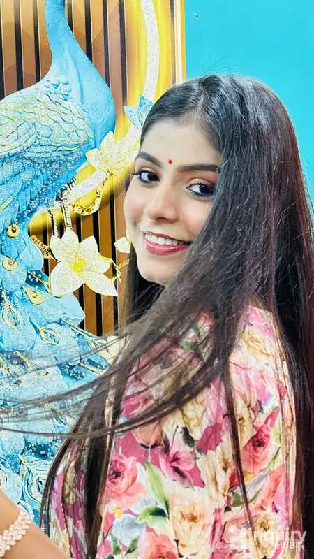 Simran Makeover's