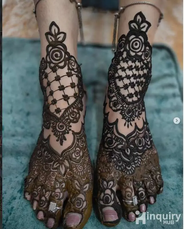 Mehndi Artist Pooja