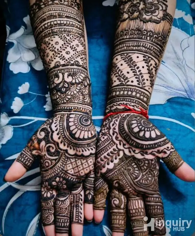 Mehndi Artist Pooja