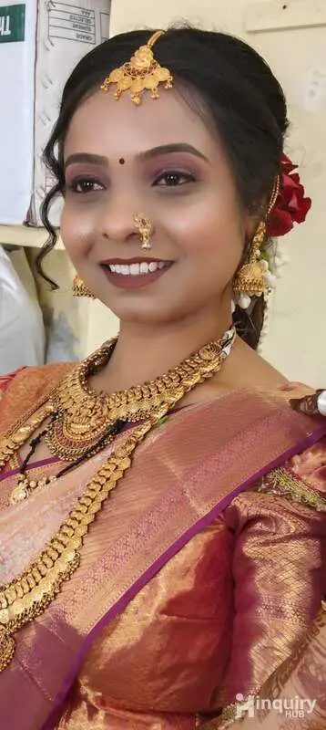 Zh Make Over Make Up Artist