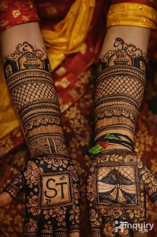 Pammmy Mehndi Artist