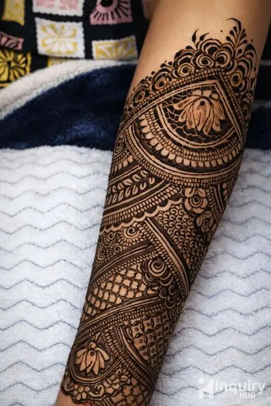 Pammmy Mehndi Artist