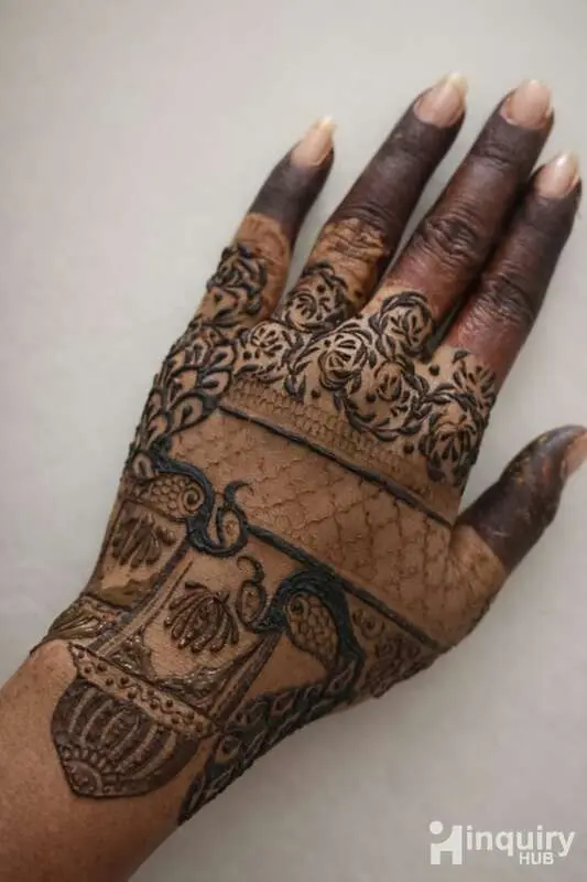 Pammmy Mehndi Artist