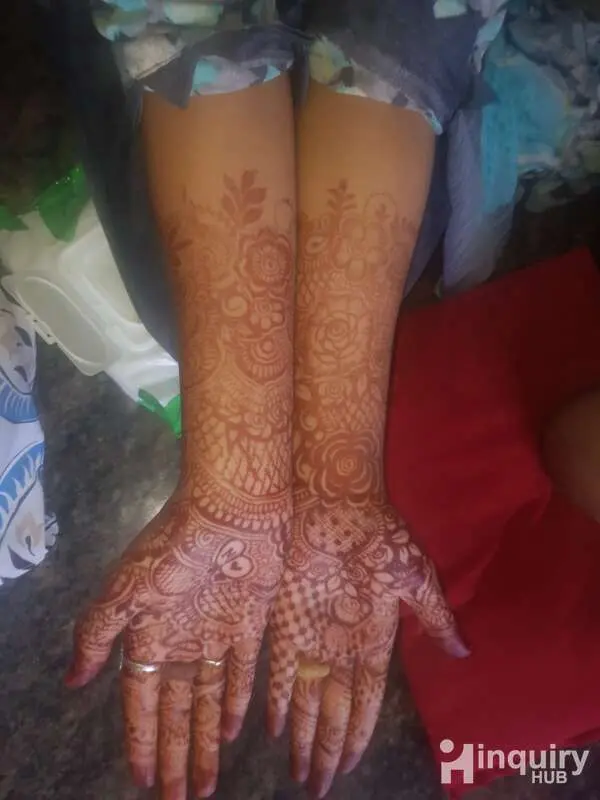 Humera Mehandi Artist