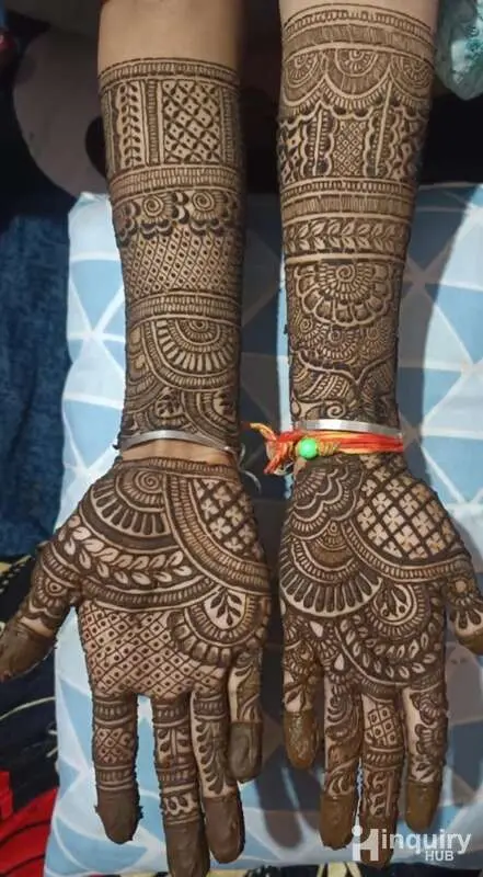 Humera Mehandi Artist