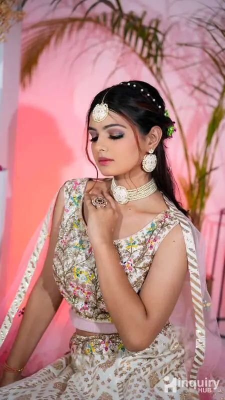 Mua Poojasingh