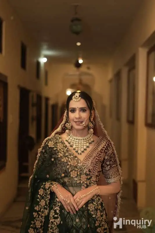 Mua Poojasingh