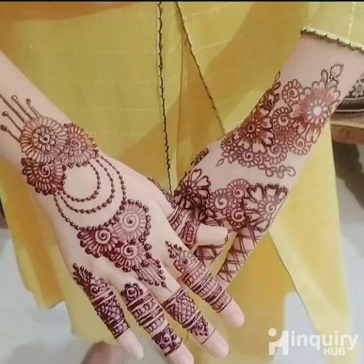 Mantasha Mehandi Artist
