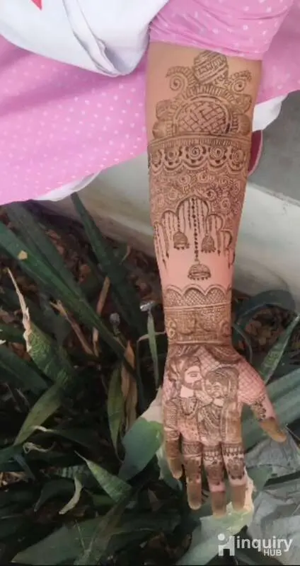 Mantasha Mehandi Artist