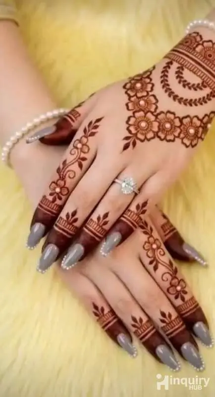 Mantasha Mehandi Artist