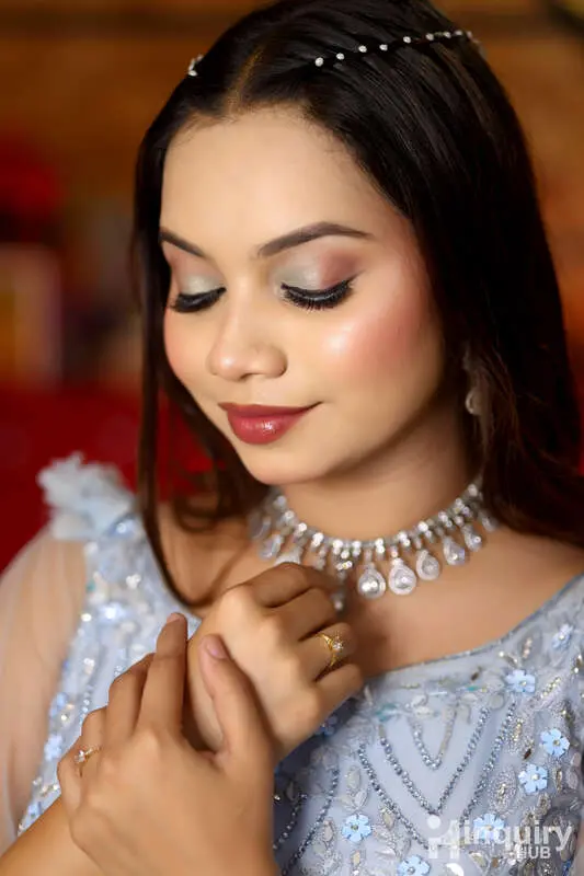 Rakhi Mekup Artist