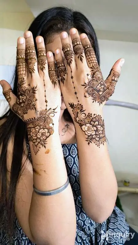 Naziya Mehndi Art