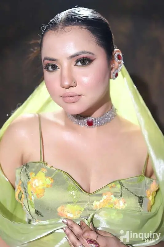 Ruchi Aggarwal   Makeup Artist