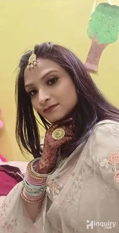 Glossy Makeover And Beauty Parlour