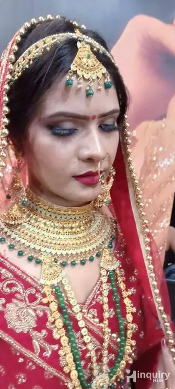 Shalini Singh