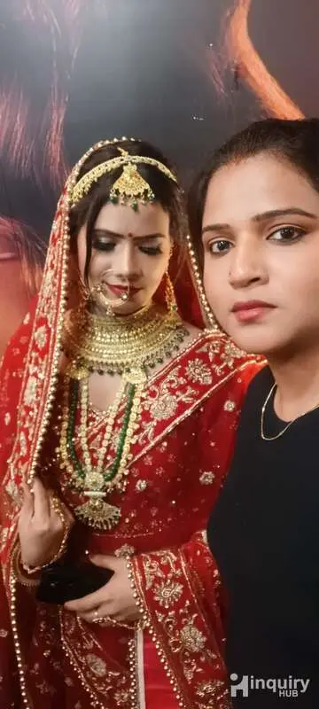 Shalini Singh