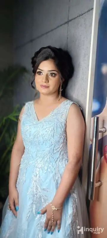 Shalini Singh