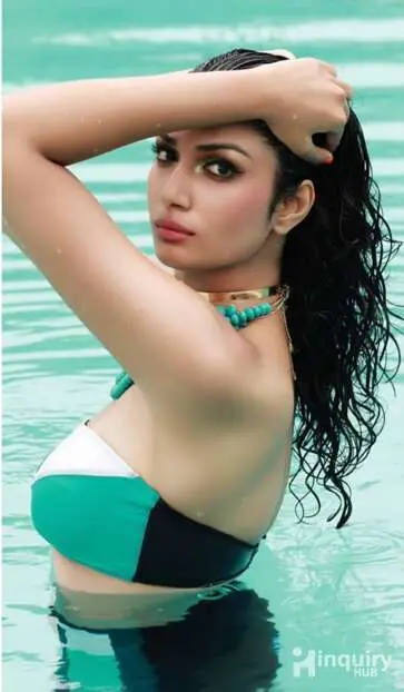 Simran Suthar Makeup Artist