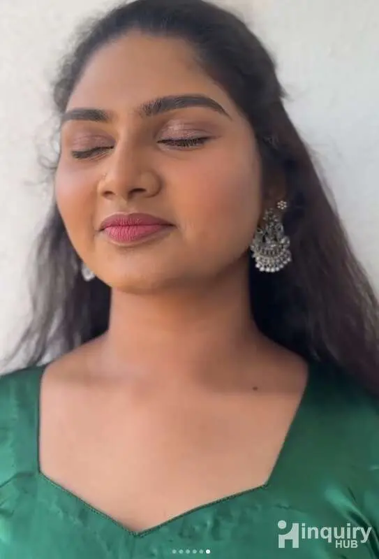 Classic And Glow Makeup